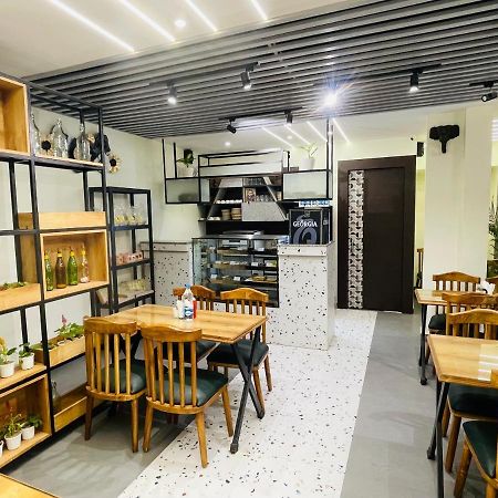 Motimahal Inn Халдвани Экстерьер фото