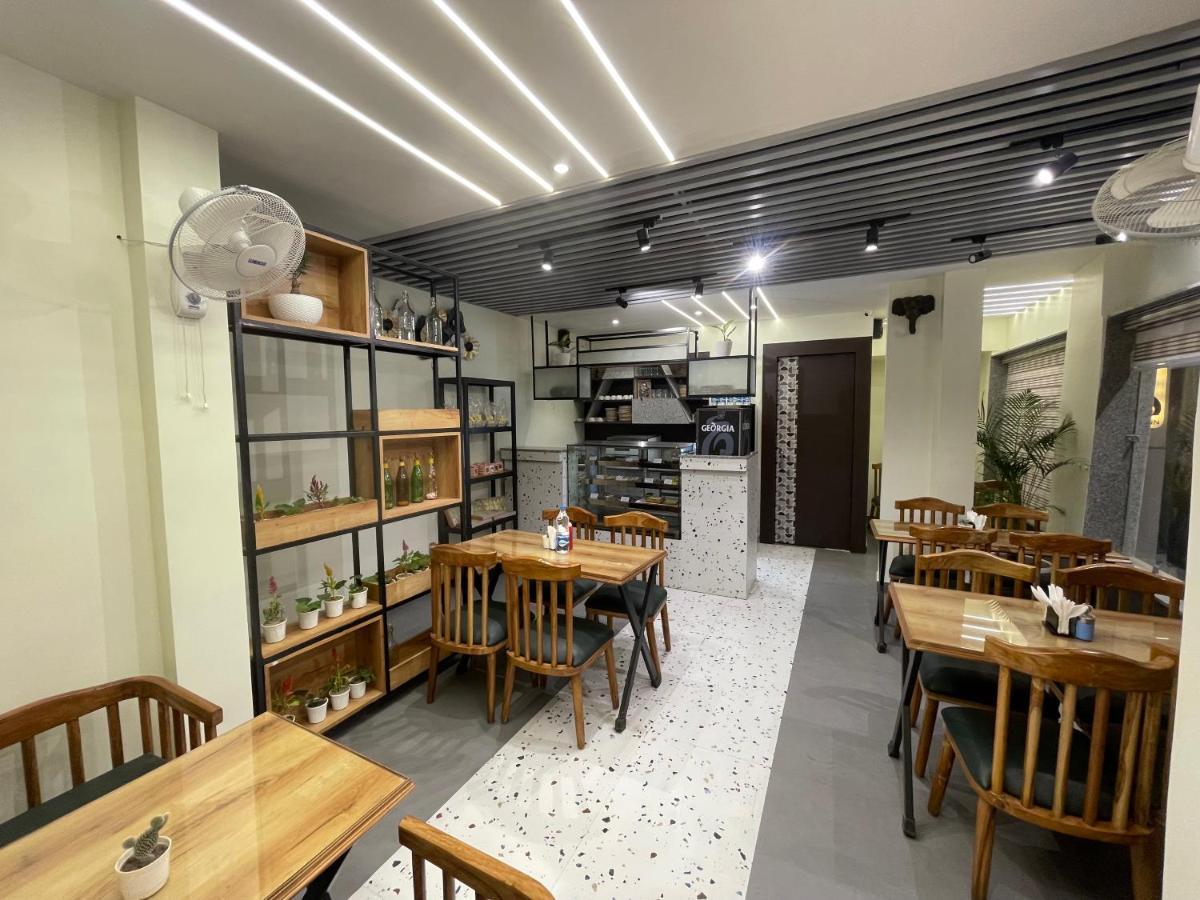Motimahal Inn Халдвани Экстерьер фото